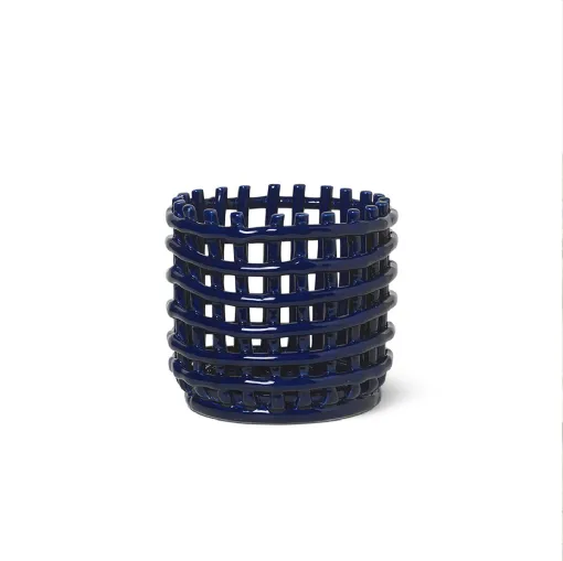 Basket in ceramic